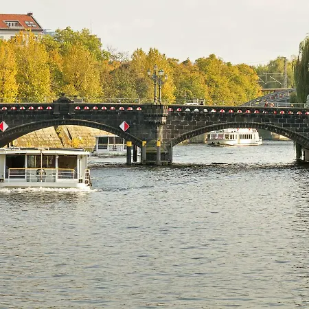 Tiergarten Apartment